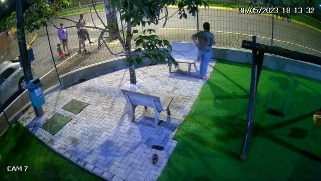 Gunmen Surprise Their Target