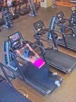 Woman Left Without Pants At The Gym