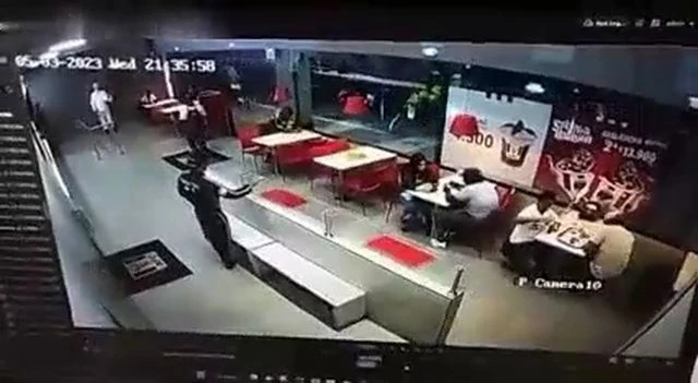 Sicario Kills Man in a KFC. Colombia