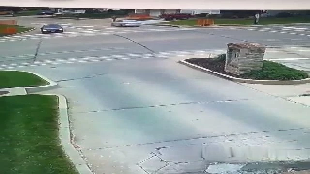 Teenage Girl Crashes Car And Runs