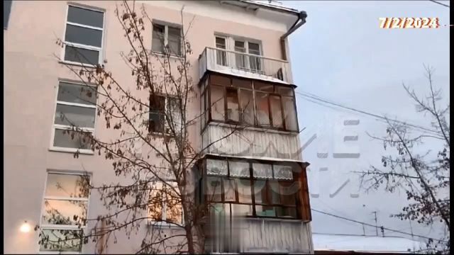 Drug Addict Jumped From The Third Floor. Russia