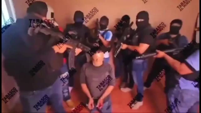 Cartel Members Cut Off A Man's Fingers