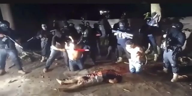 Cartel Beheads Three Captives