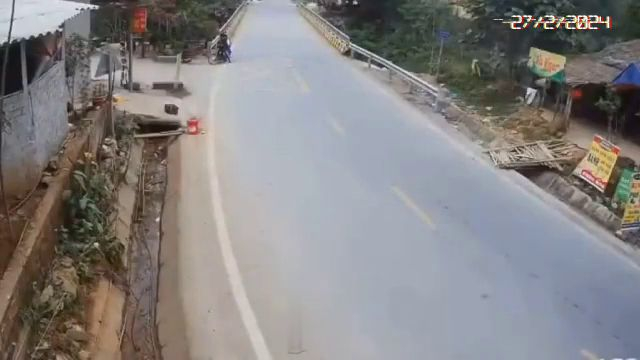 Deadly Bus Crash In Vietnam