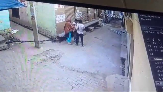 Stray Dogs Attacked A Girl Near Her House. India