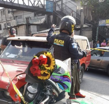 A Motorcyclist Who Was In A Hurry To Give Flowers To A Friend Died In An Accident