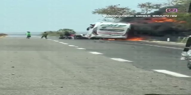 Passengers Escape From A Burning Bus