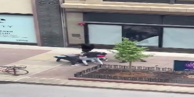 Video Shows A Group Jumping A Man At 39 South State Yesterday Afternoon