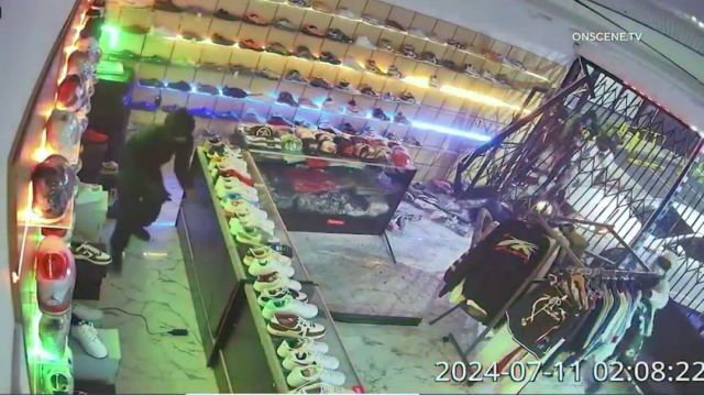 Suspects Crash A Car Into A Store In South Los Angeles' Gramercy Park Area, Stealing $25,000 Worth Of Merchandise