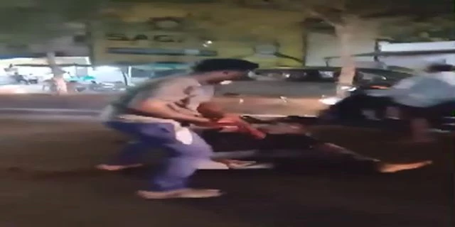 A Furious Dude Chopped Off A Man's Hand With A Machete In Front Of Dozens Of People